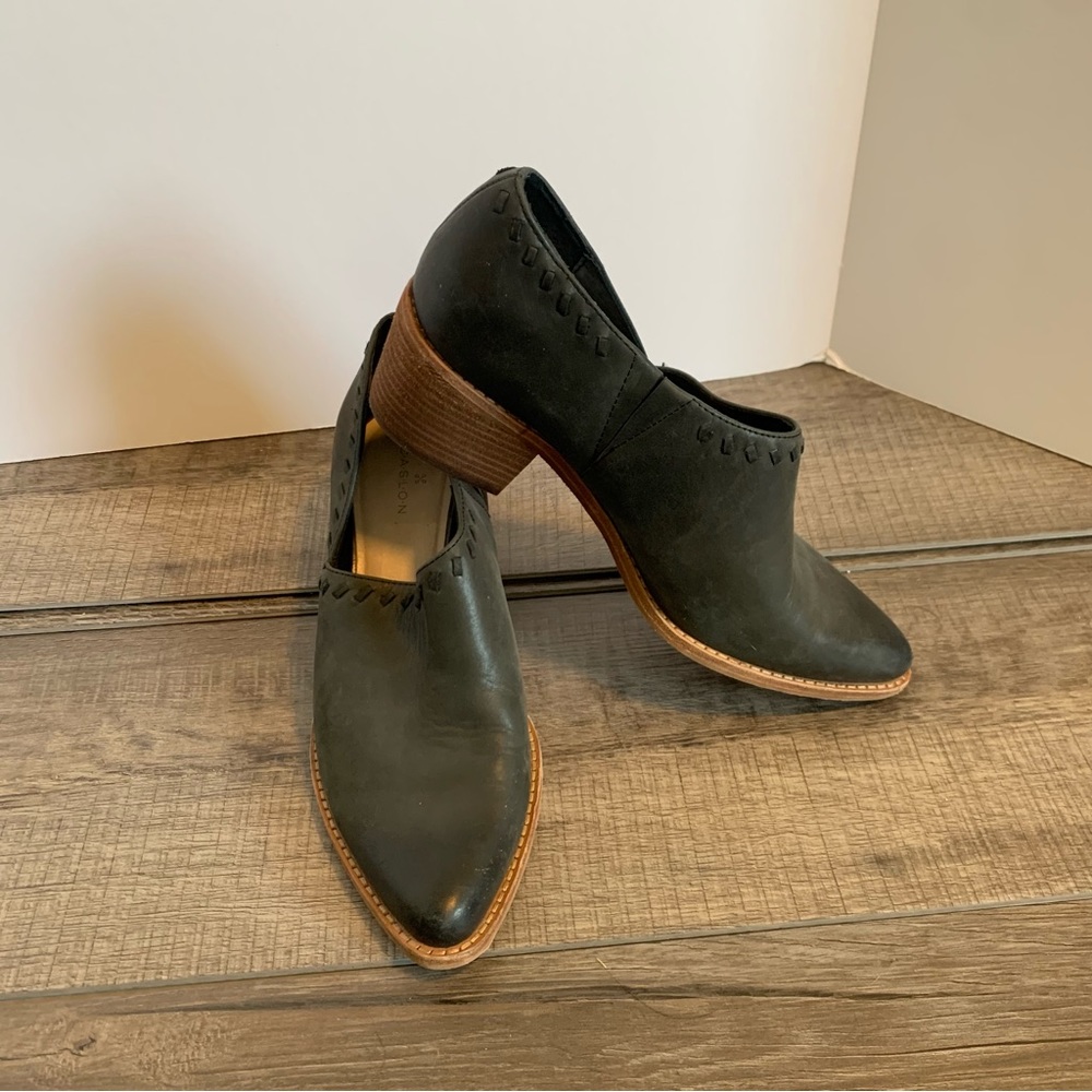 Caslon grey leather heeled booties size 8